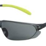 Lunettes de protection teintées noires avec branches vert fluo pour travaux extérieurs